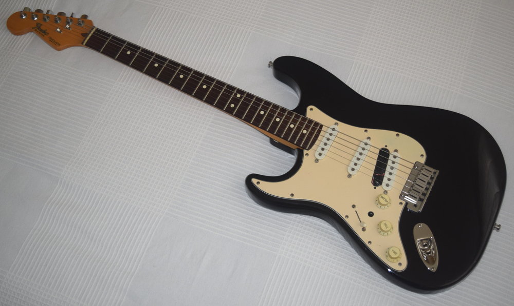 Stratocaster.thumb.JPG.e0126906b5d151f7205a7750d5da03bf.JPG