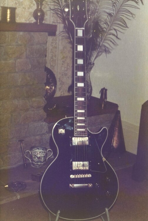 Sumbro Les Paul.jpg