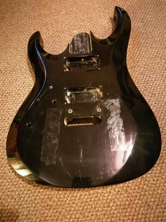 IBANEZ BLACK LH.jpg